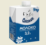 Молоко ультрапастеризованное 3,2% 500мл 1/12шт Снежок